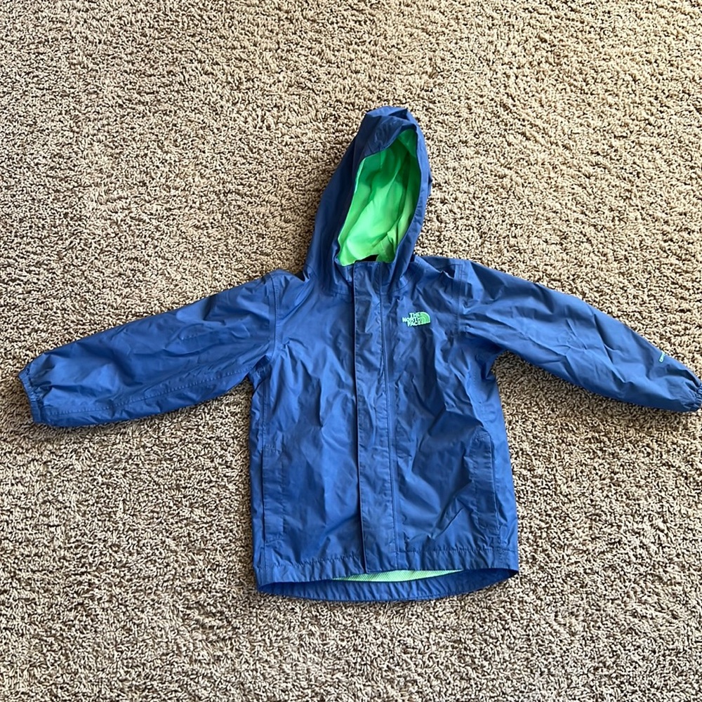 The North Face kids rain jacket - size 4T